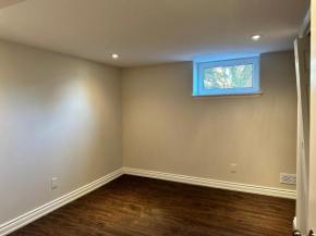2 bedroom basement in lakeshore oakville